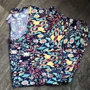 LuLaroe Large Perfect T